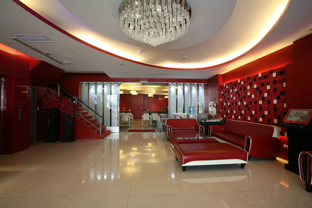 Military 75 Hotel Taichung Buitenkant foto